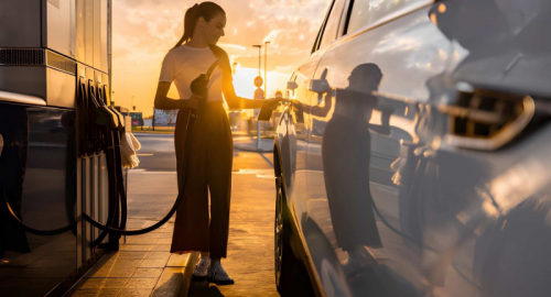 Gasolio a 2,20 euro in autostrada: prezzi e accise sotto pressione